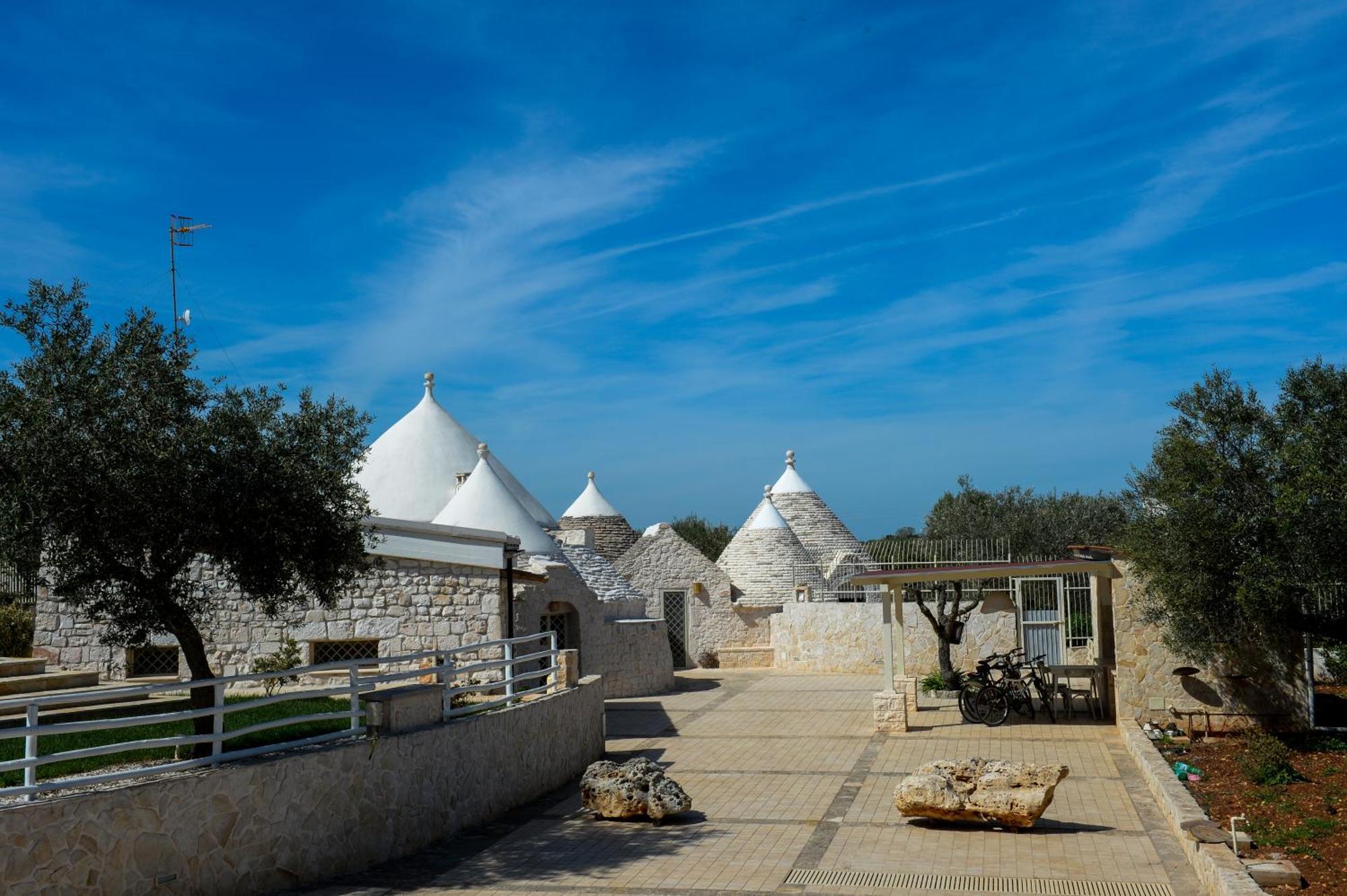 Trulli Lisanna - Exclusive Private Pool And Rooms Up To 10 People Antonelli Экстерьер фото