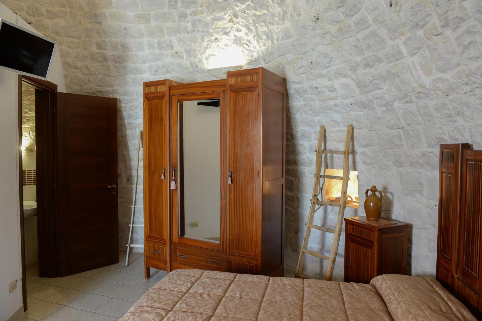 Trulli Lisanna - Exclusive Private Pool And Rooms Up To 10 People Antonelli Экстерьер фото