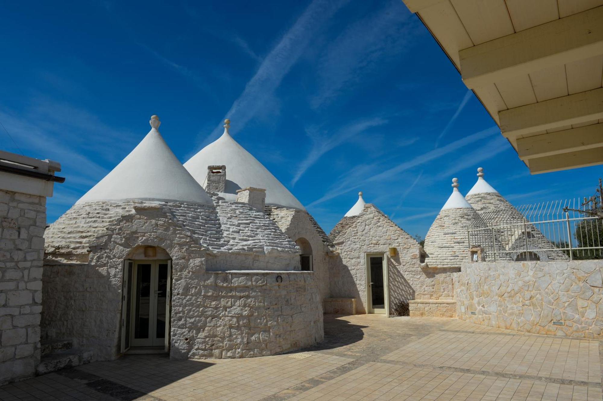 Trulli Lisanna - Exclusive Private Pool And Rooms Up To 10 People Antonelli Экстерьер фото