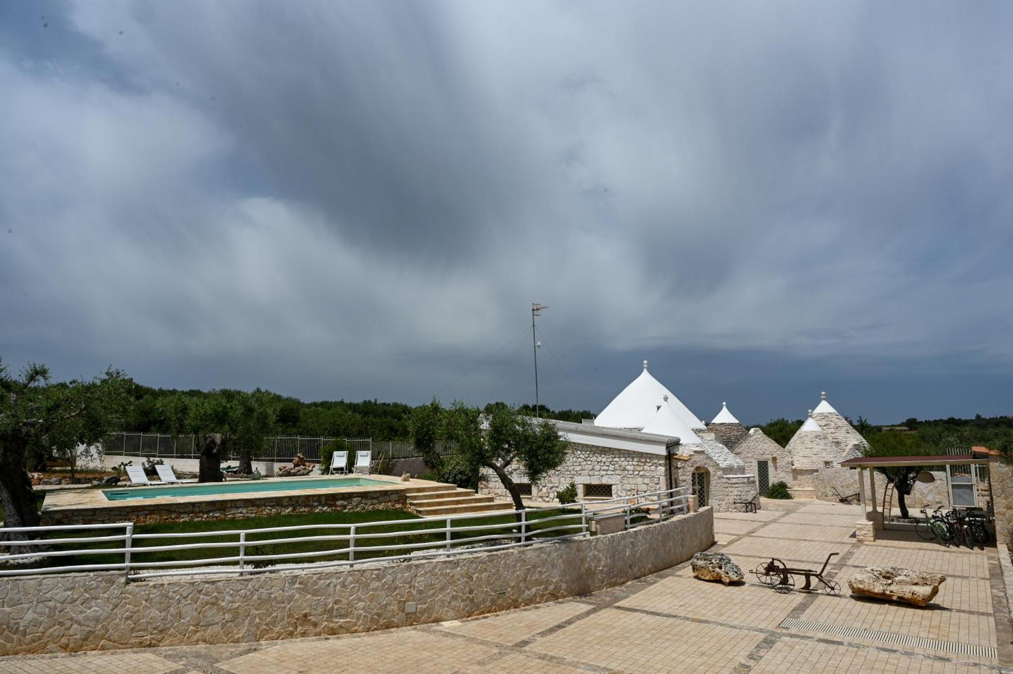 Апартаменты Trulli Lisanna - Apulian Hideaway With Pool Antonelli Экстерьер фото